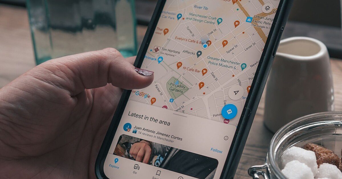 Carte de navigation locale affichée sur un smartphone